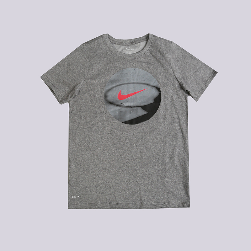 детская серая футболка Nike Photoball T-Shirt 894254-091 - цена, описание, фото 1